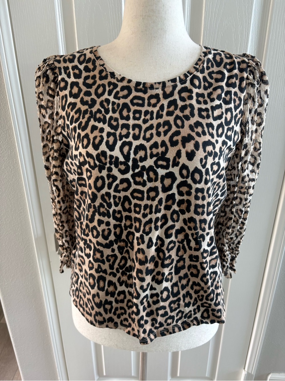 Chicos | Leopard Puff Sleeve Top | Sz L | Excellent Condition.